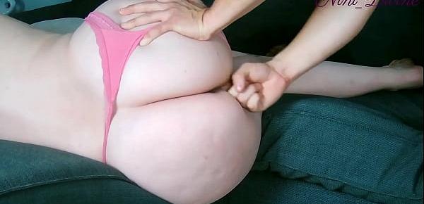  I film in close-up the huge ass of my Stepmom fucking!
